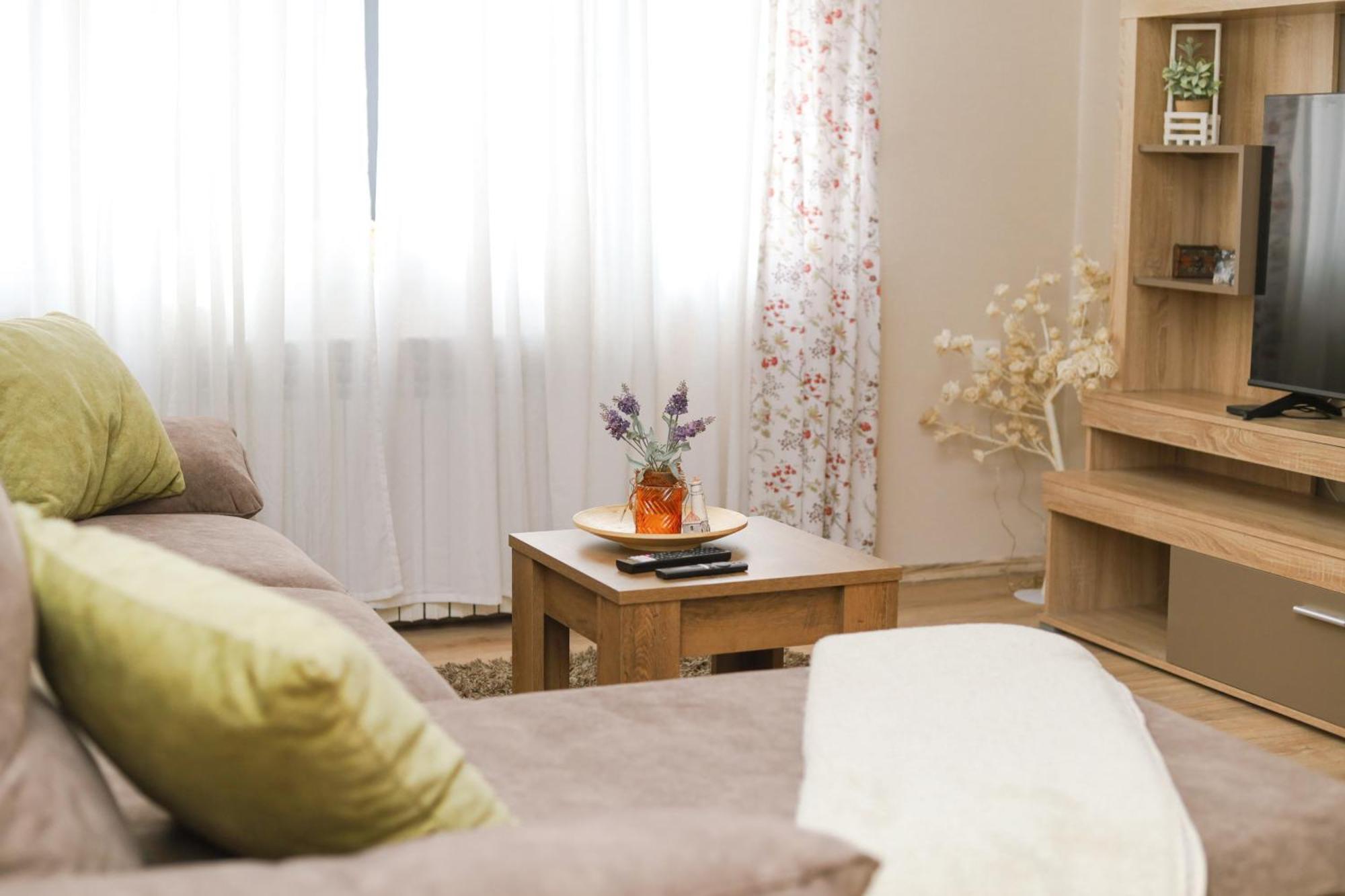 Kamena Kuca Appartement Pozega Buitenkant foto